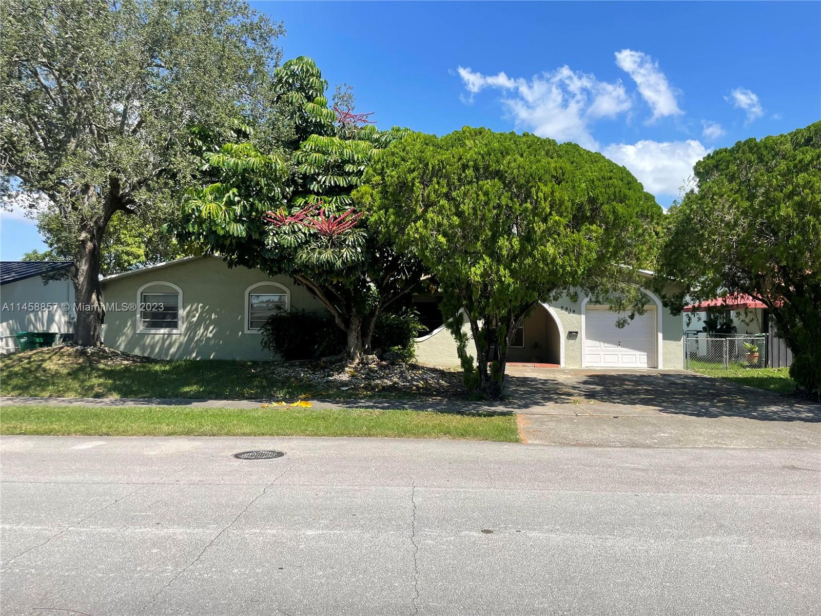 KENDALL SUNSET HOMES - Residential