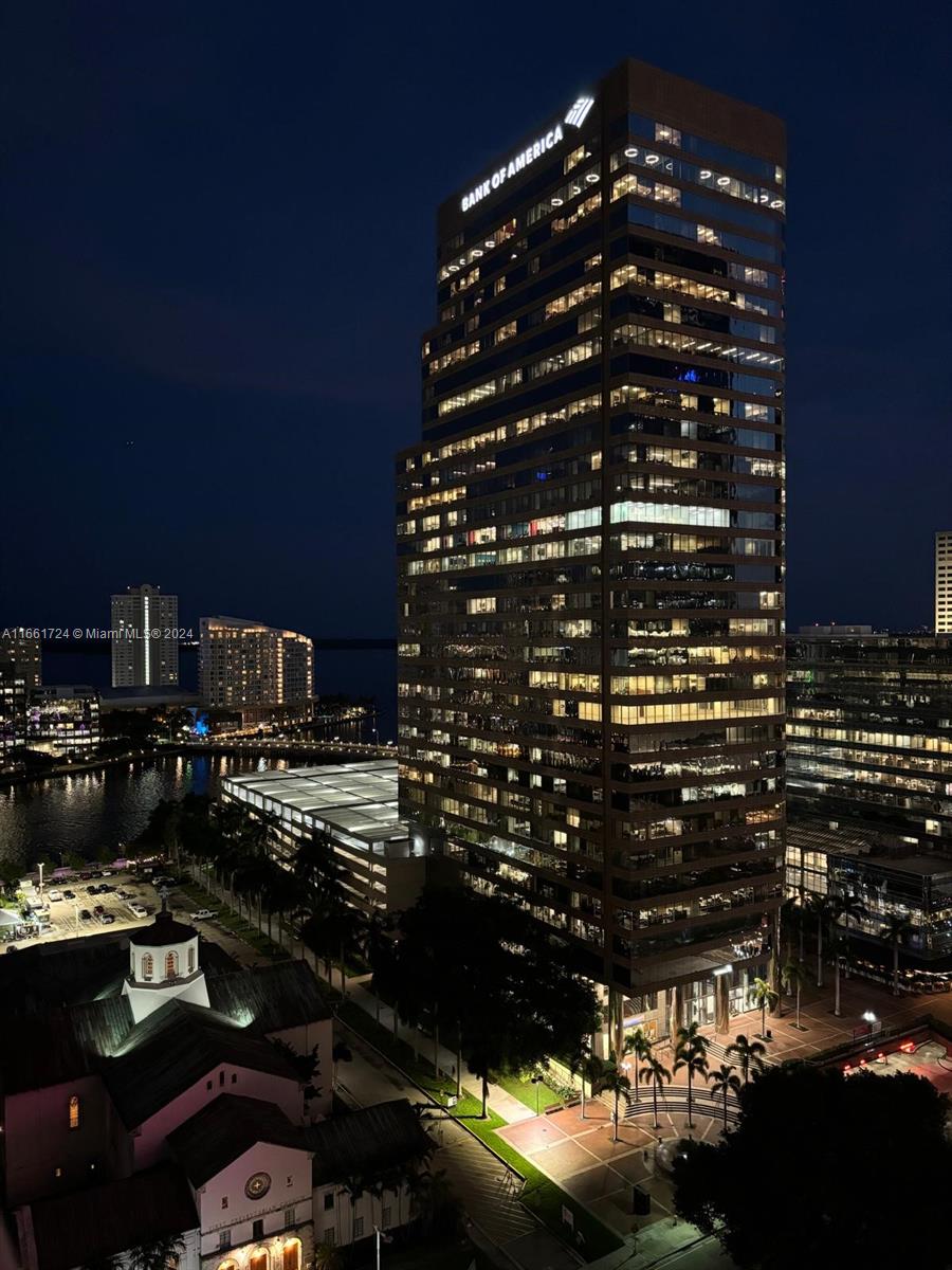 500 BRICKELL EAST CONDO - Residential Lease