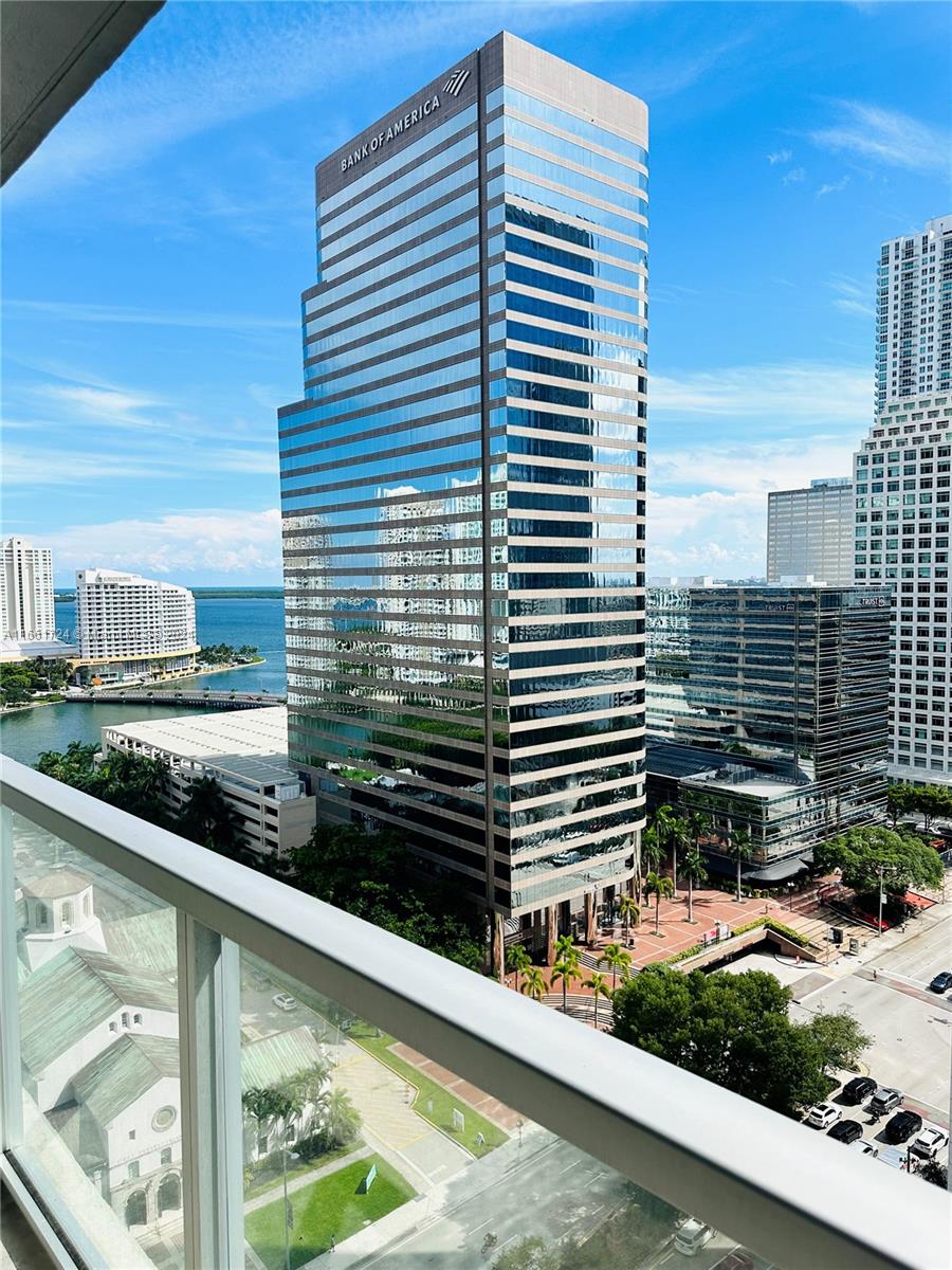 500 BRICKELL EAST CONDO - Residential Lease