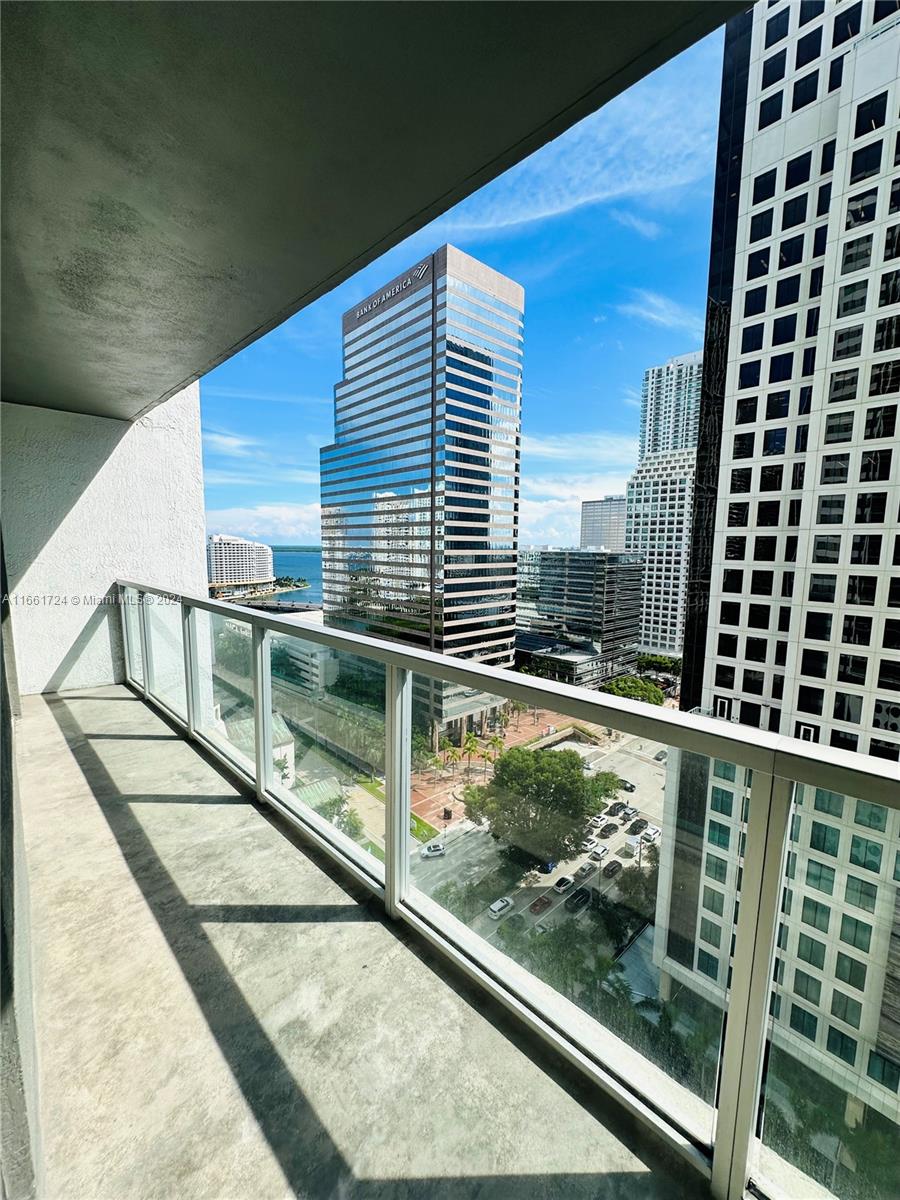 500 BRICKELL EAST CONDO - Residential Lease