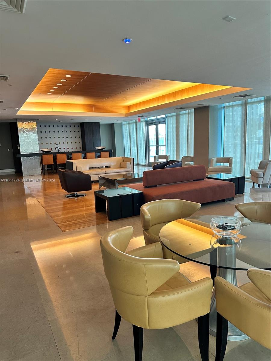 500 BRICKELL EAST CONDO - Residential Lease