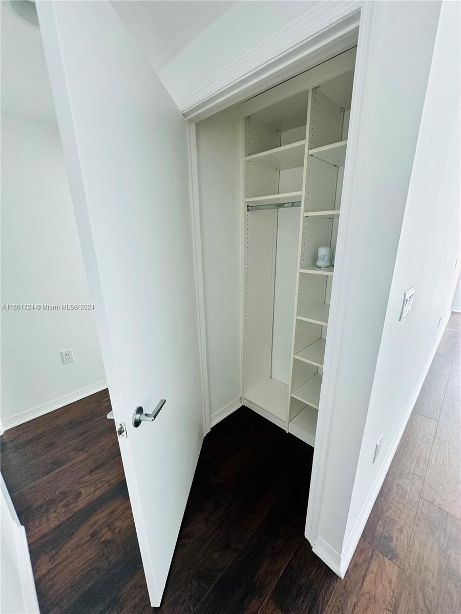 500 BRICKELL EAST CONDO - Residential Lease