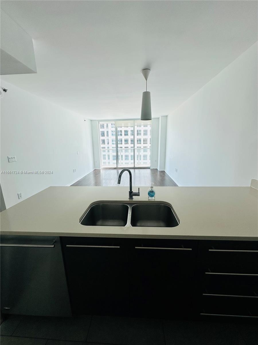 500 BRICKELL EAST CONDO - Residential Lease