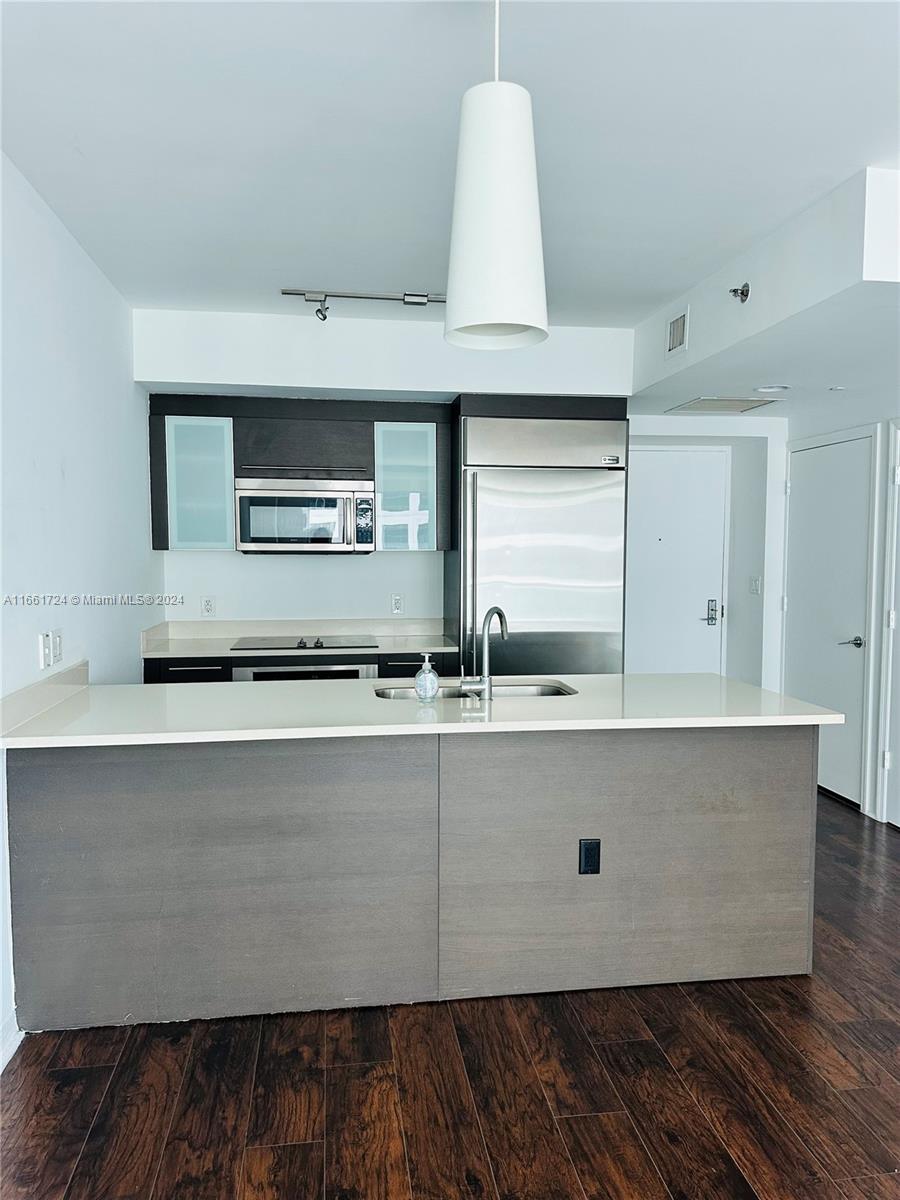 500 BRICKELL EAST CONDO - Residential Lease