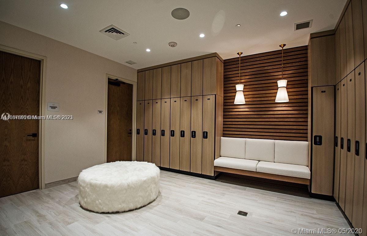 CLUB RESIDENCES AT PARK G - Residential Lease