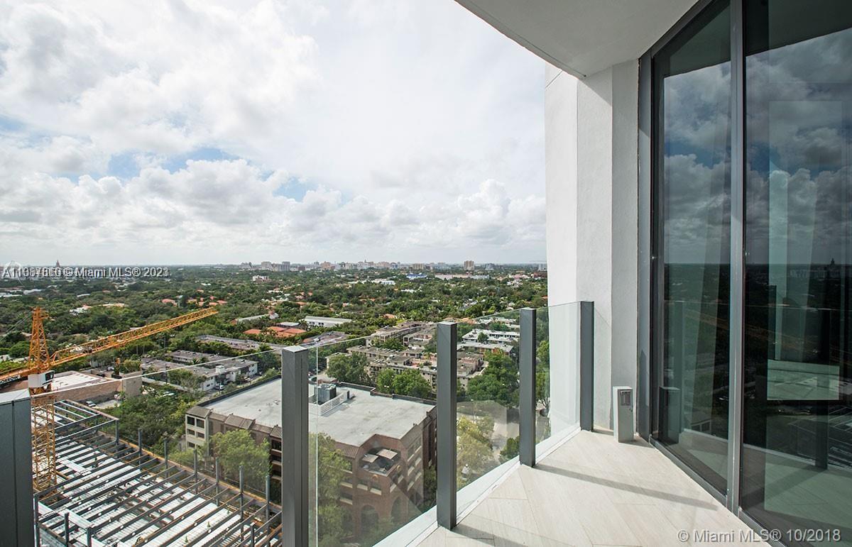 Breathtaking furnished residence in luxurious Park Grove. Built in 2018, 1,205 SF 2 bedroom plus den, 2
bathrooms, 10 ft high ceilings and private terrace. Spectacular kitchen appliances. Eat-In Chef's kitchen with
island, top of the line Wolf & Subzero appliances, stone countertops, and Italian cabinetry. Located in the Club
Residences of Park Grove sitting on 6 waterfront acres with more 500 feet of pool. Amazing spa gym, private
screening cinema room. Five Star amenities. Short distance to Coco Walk. Need 24 hr notice.  Available short term (minimum 6 months) at $12,500