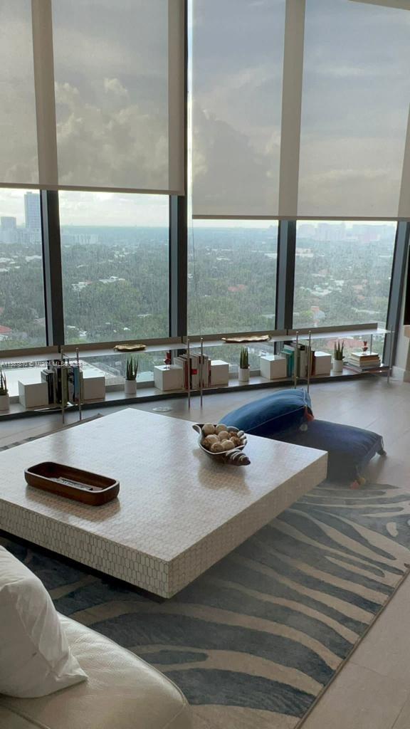 CLUB RESIDENCES AT PARK G - Residential Lease