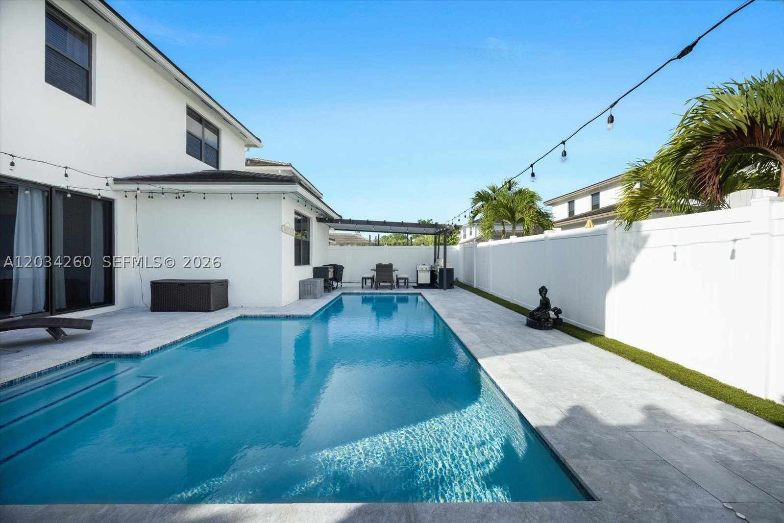 MC RESIDENTIAL - Residential