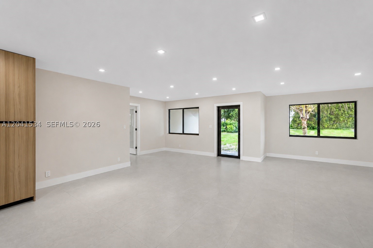 CORAL RIDGE ISLES - Residential