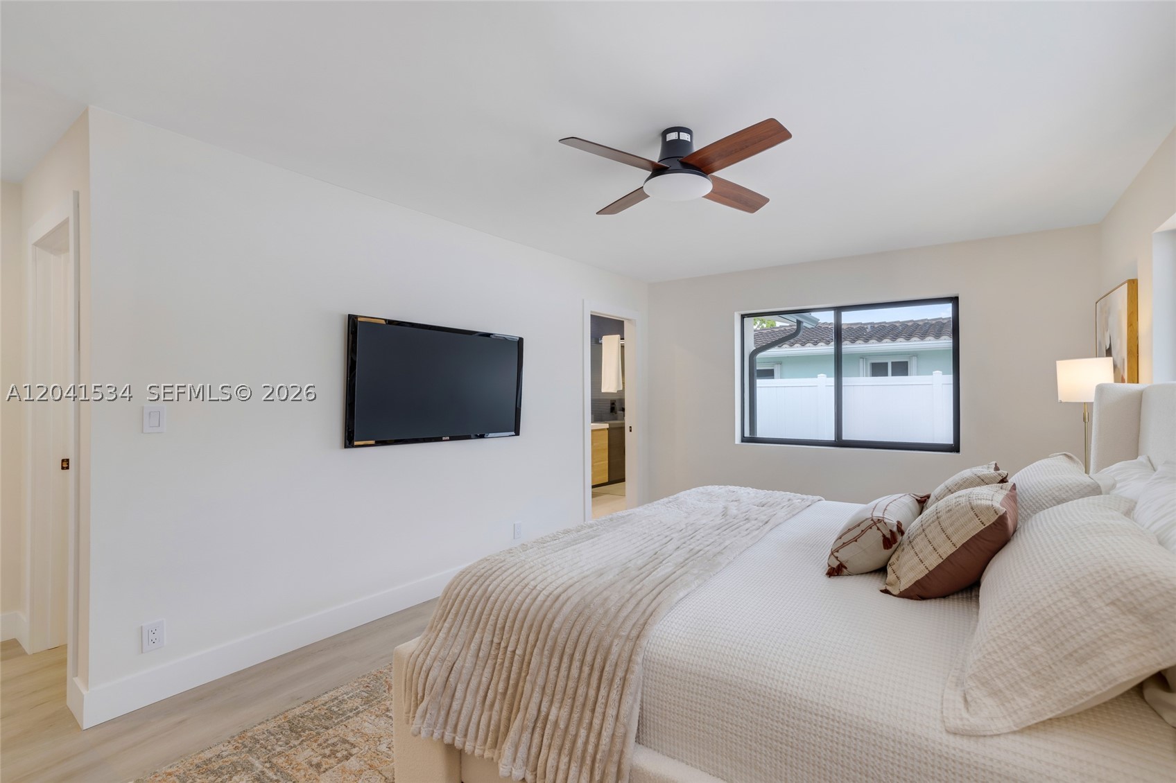 CORAL RIDGE ISLES - Residential