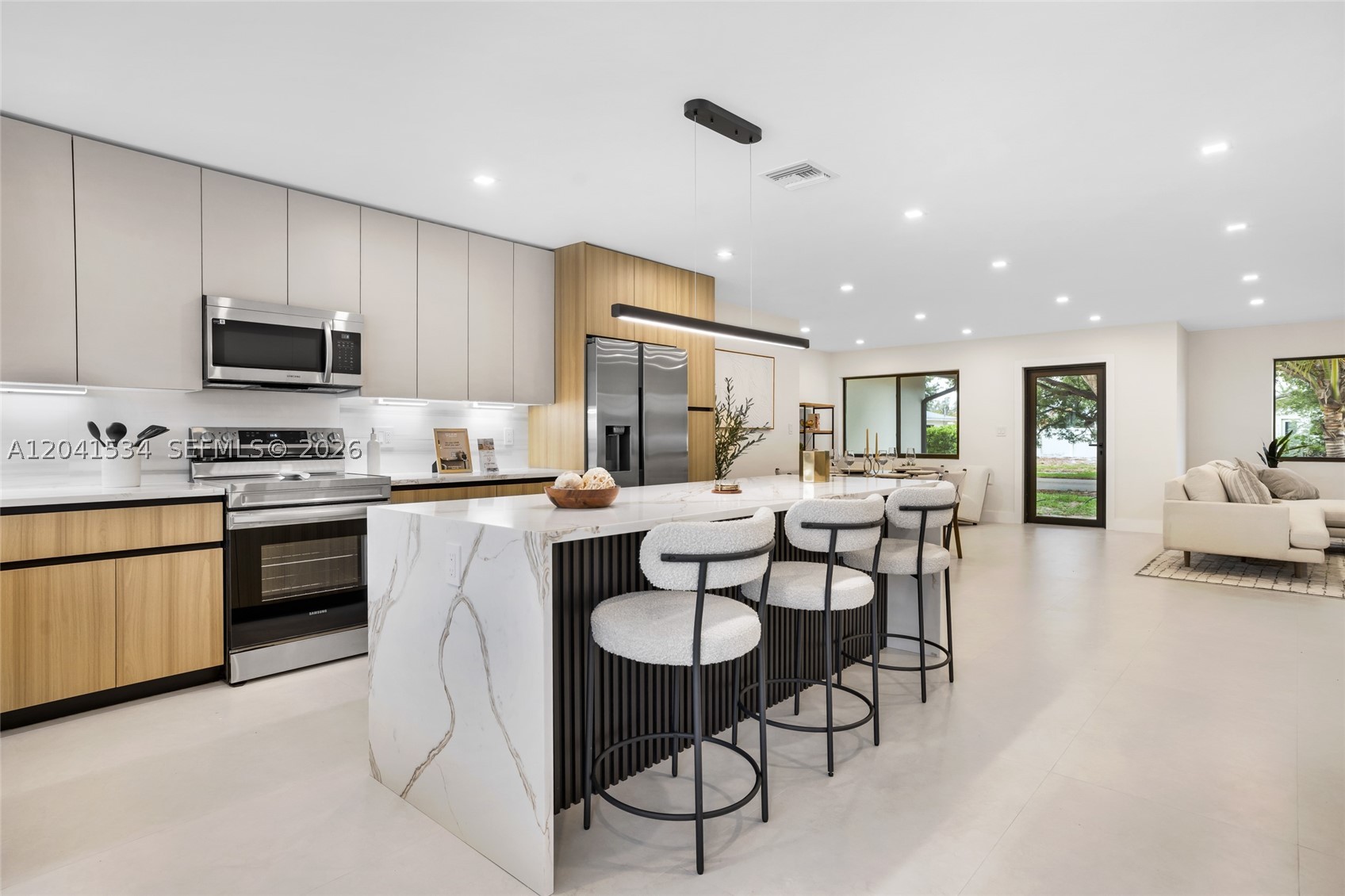 CORAL RIDGE ISLES - Residential