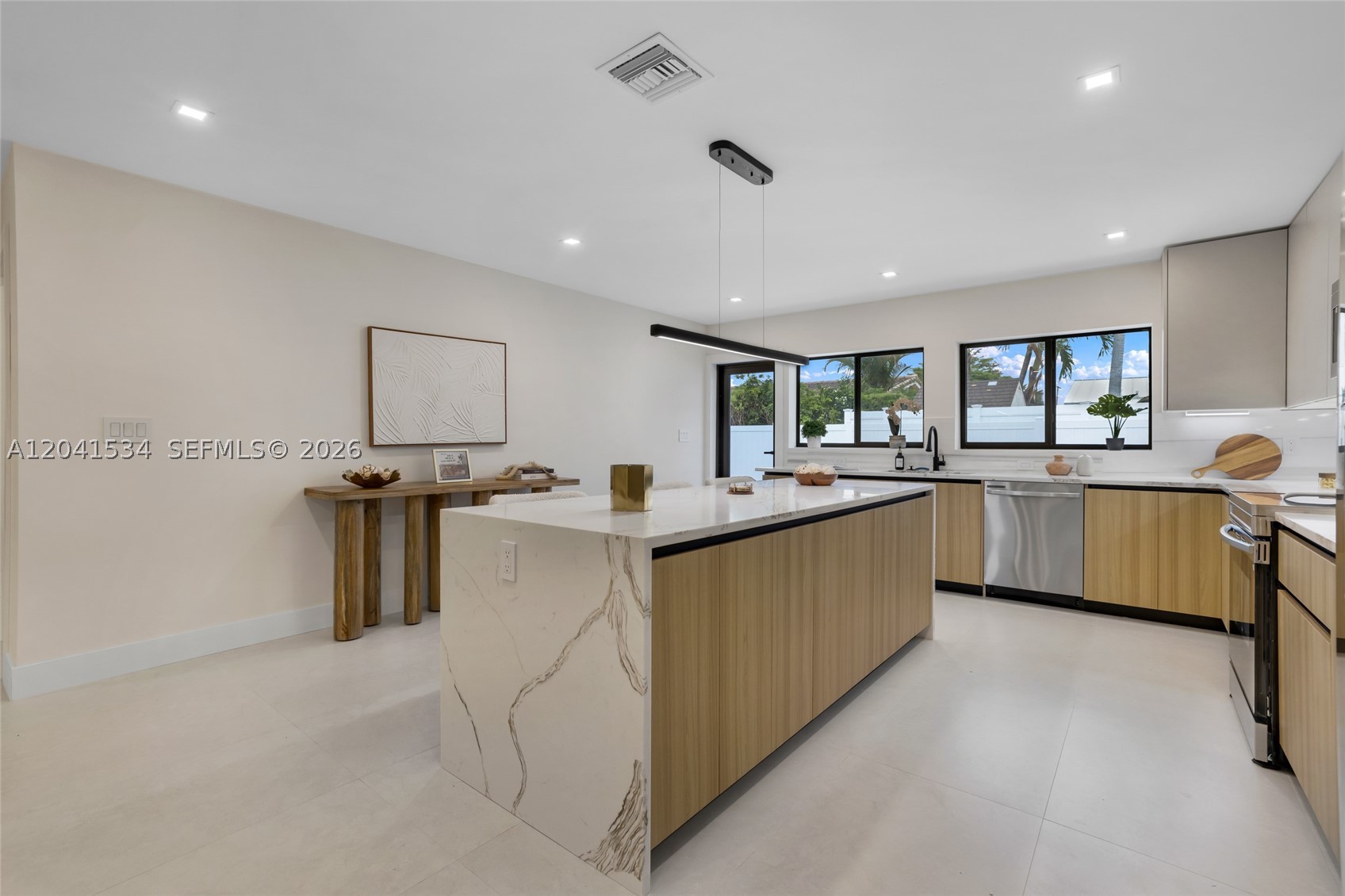 CORAL RIDGE ISLES - Residential