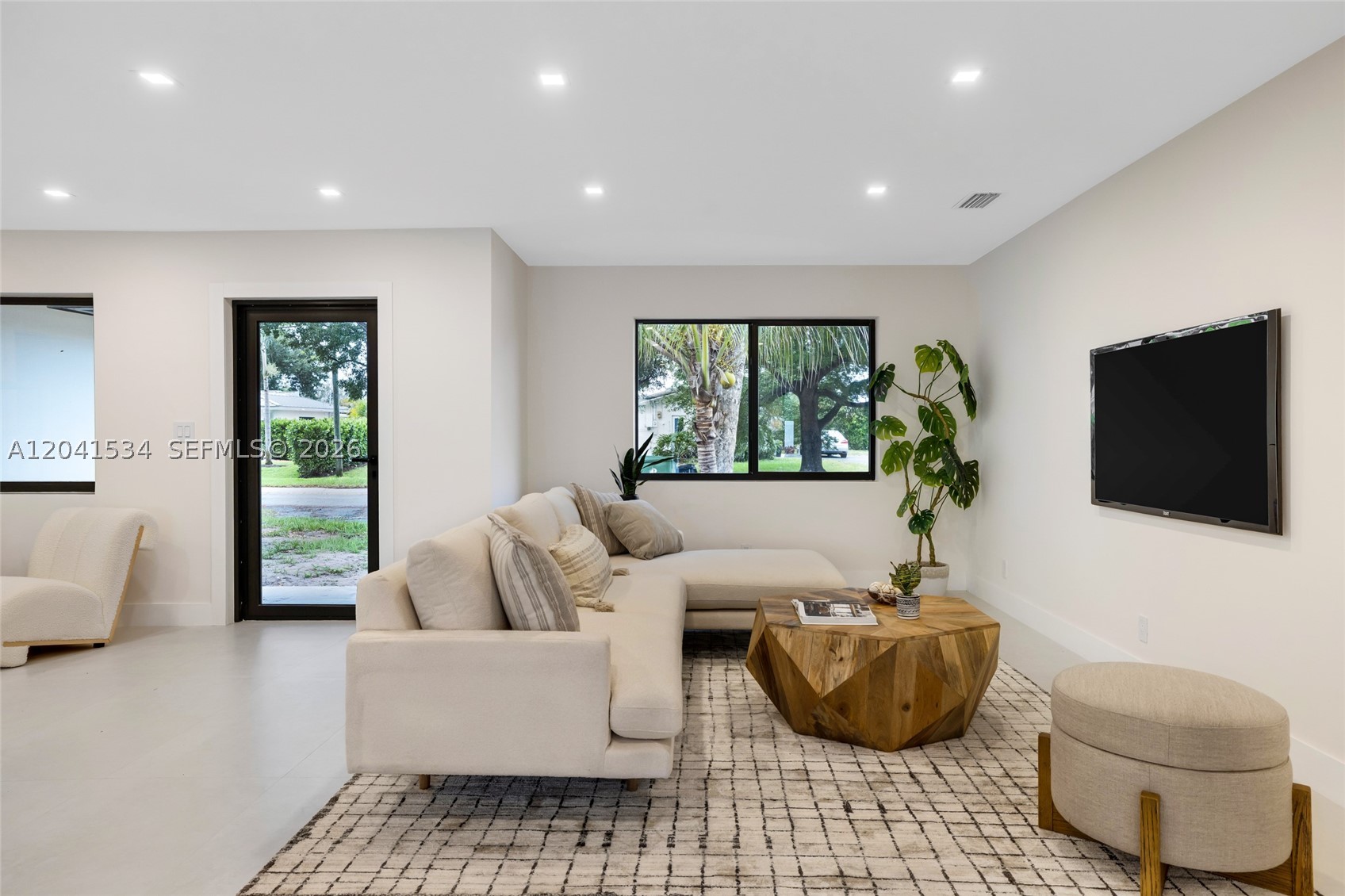 CORAL RIDGE ISLES - Residential