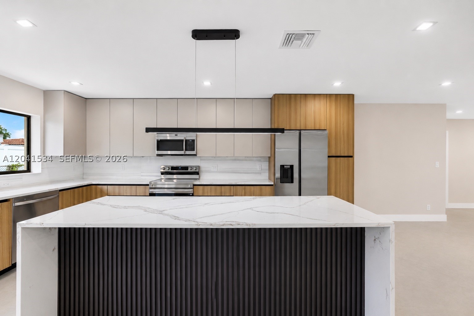 CORAL RIDGE ISLES - Residential