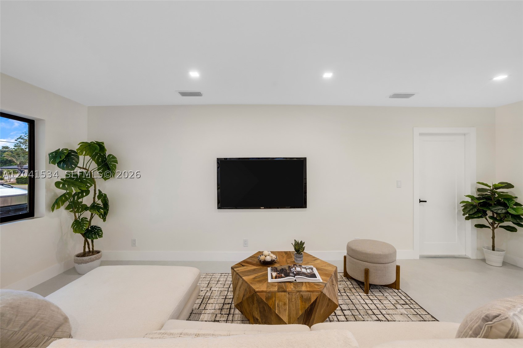 CORAL RIDGE ISLES - Residential