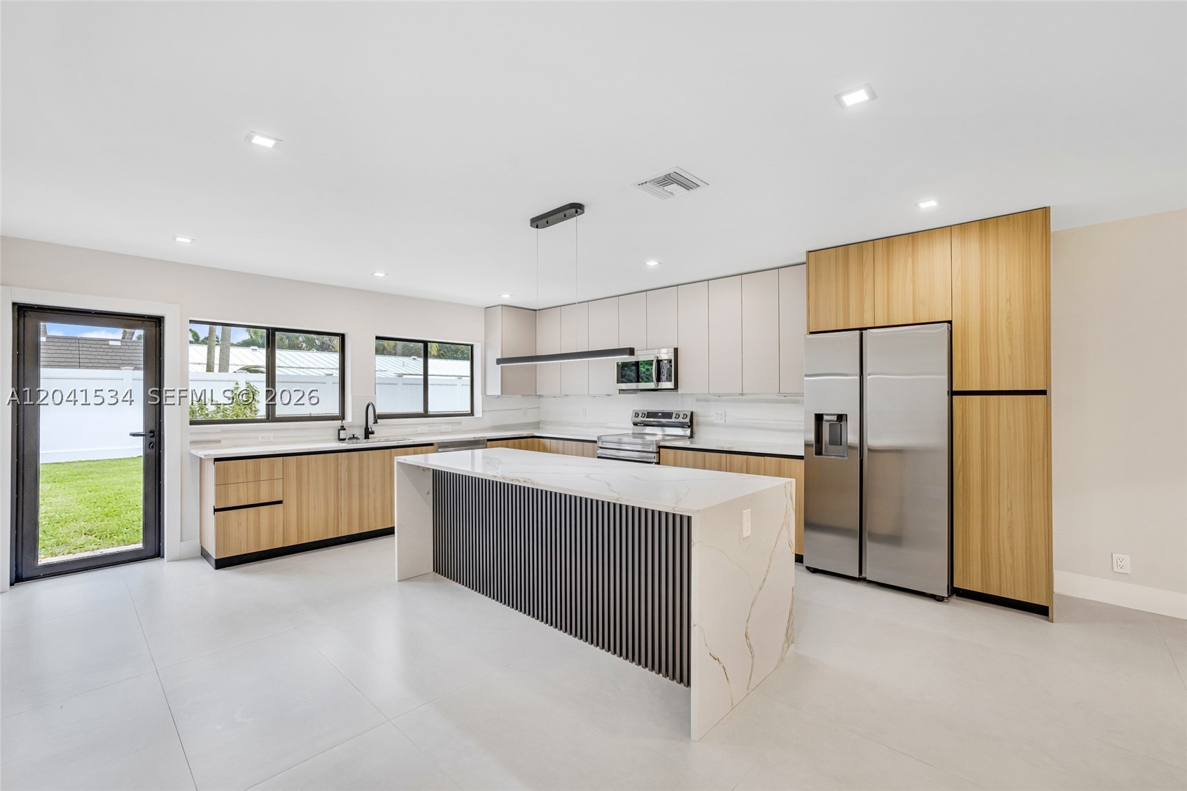 CORAL RIDGE ISLES - Residential