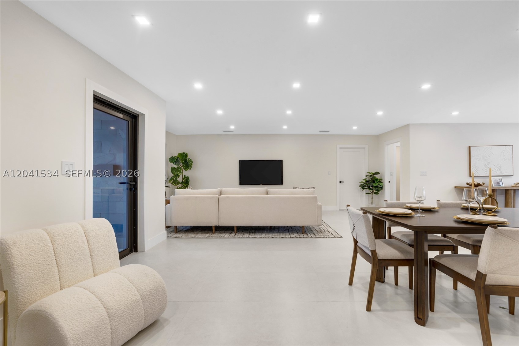 CORAL RIDGE ISLES - Residential