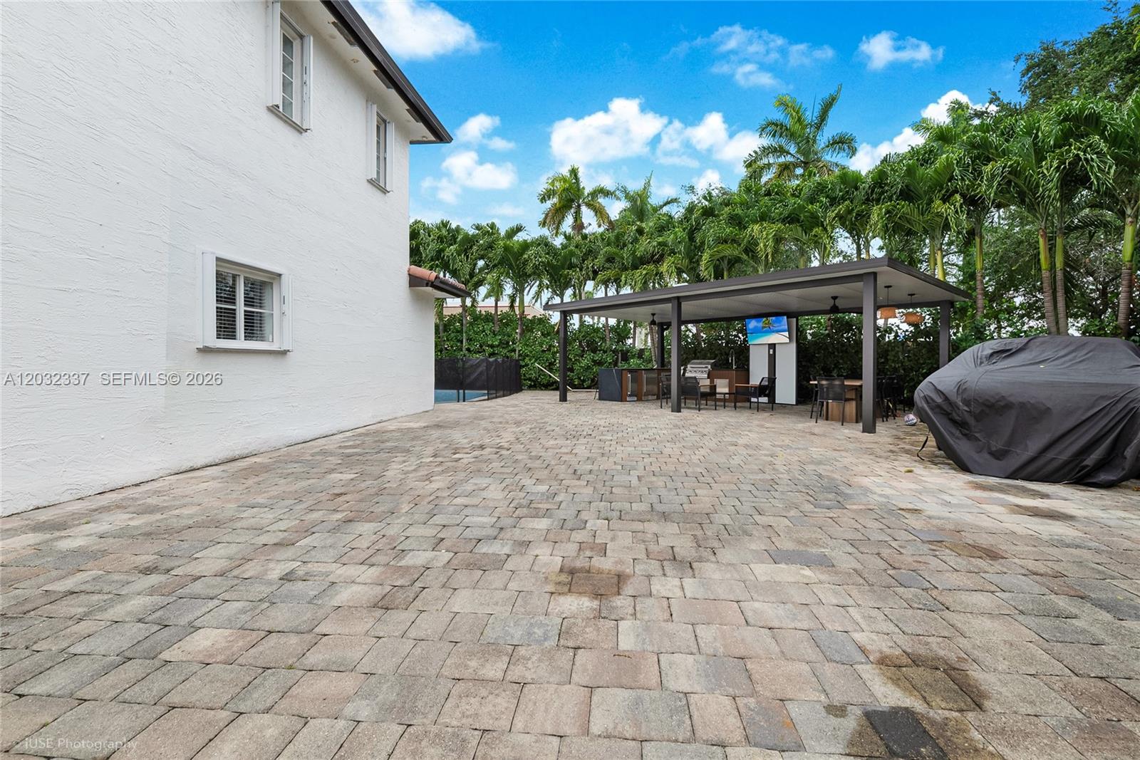 MIRENS PLACE - Residential