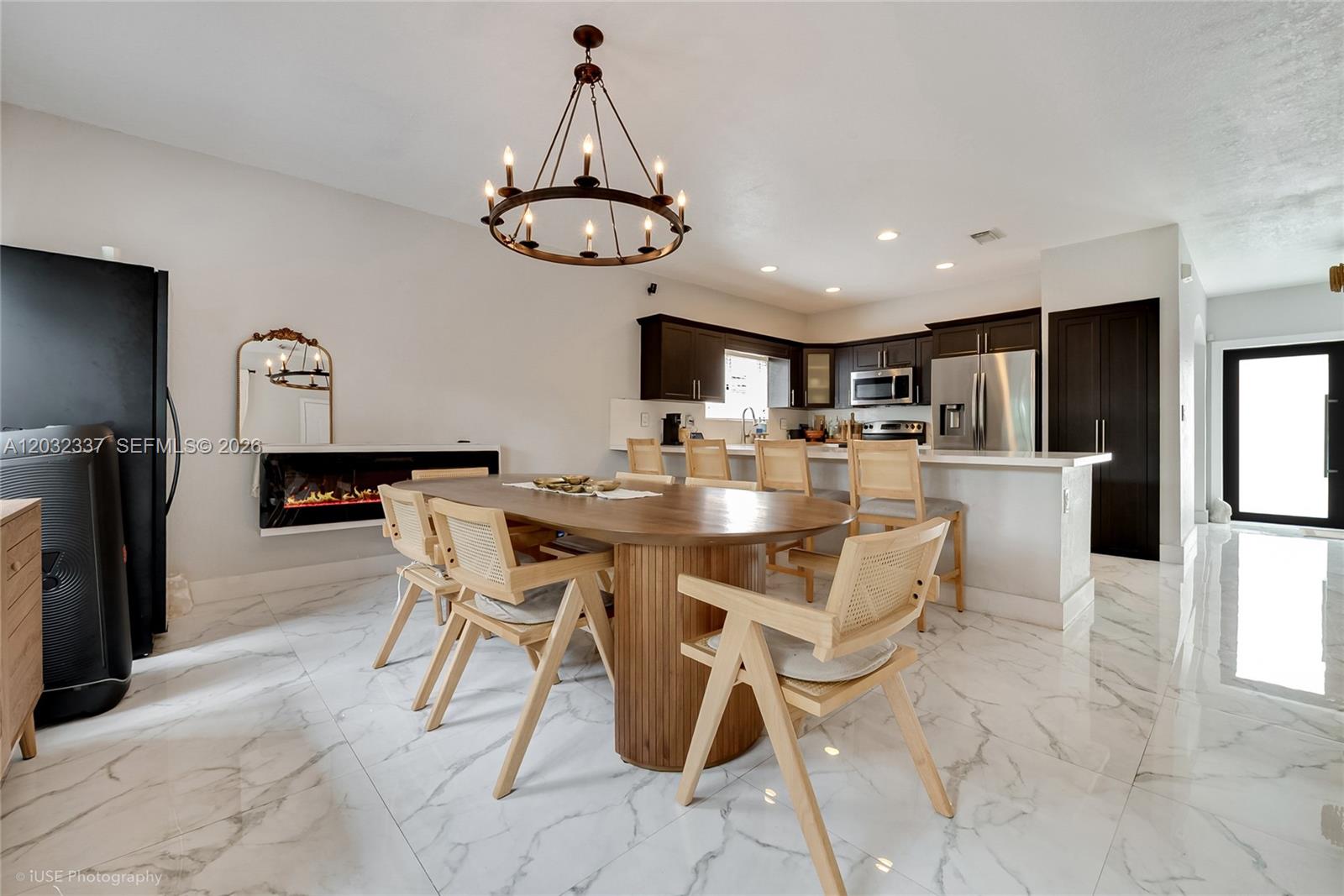 MIRENS PLACE - Residential