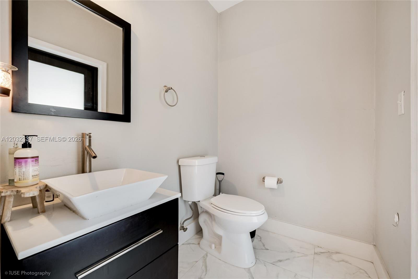 MIRENS PLACE - Residential