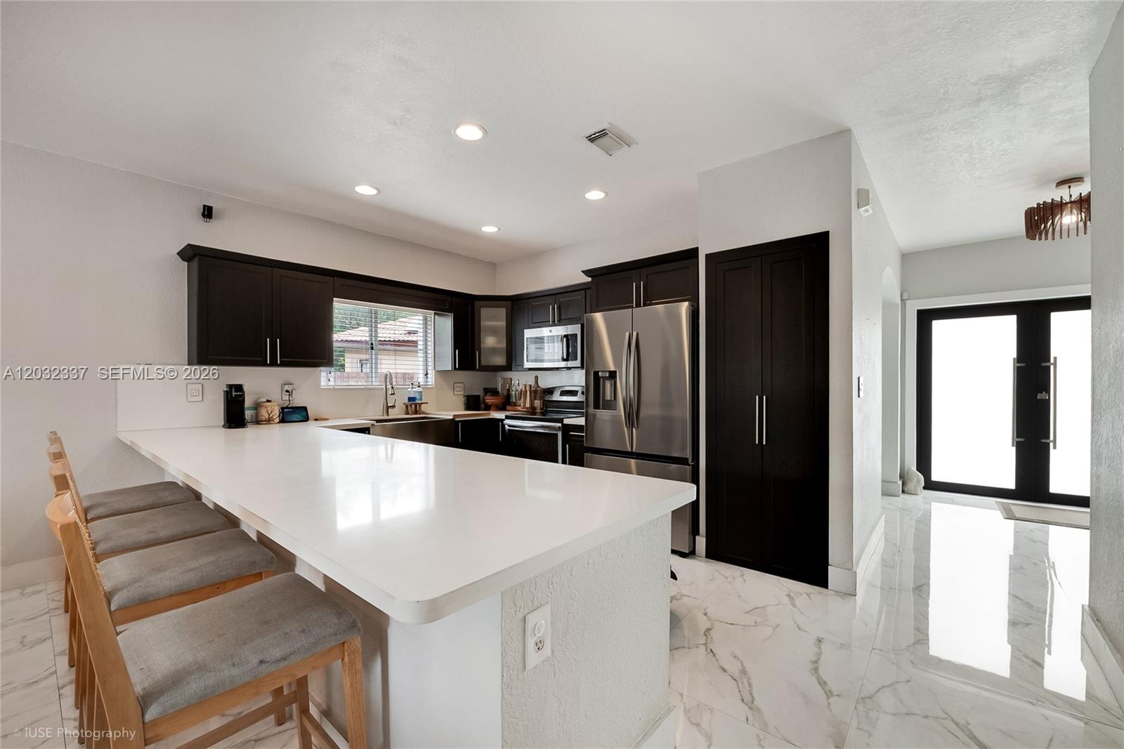 MIRENS PLACE - Residential