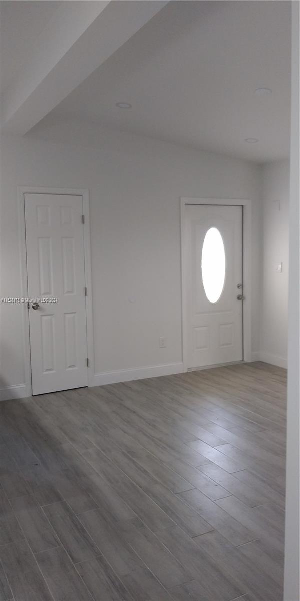 WESTWOOD LAKE 2ND ADDN - Residential Lease