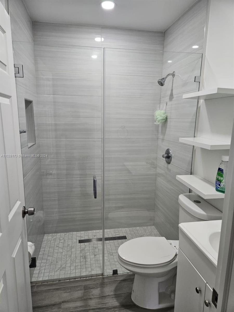 WESTWOOD LAKE 2ND ADDN - Residential Lease