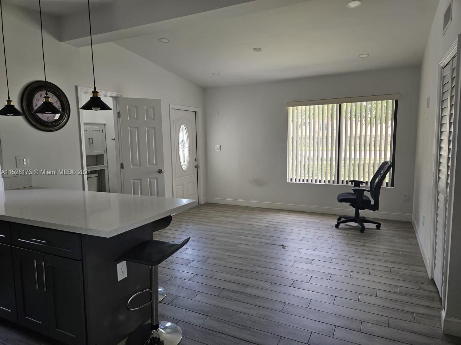 WESTWOOD LAKE 2ND ADDN - Residential Lease