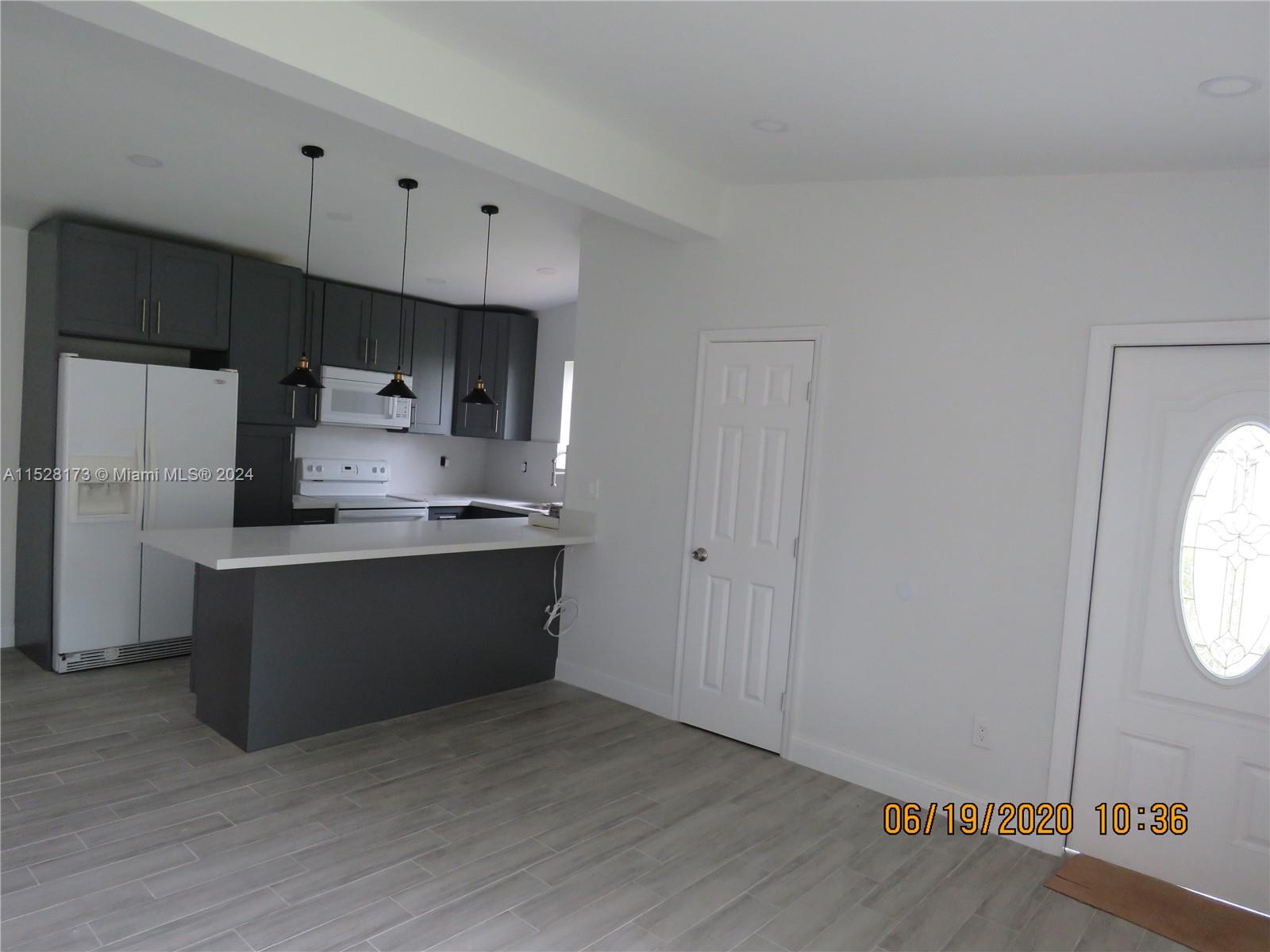 WESTWOOD LAKE 2ND ADDN - Residential Lease