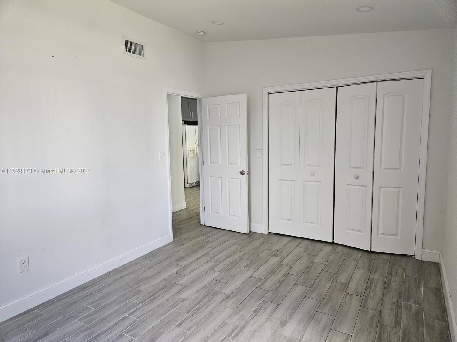 WESTWOOD LAKE 2ND ADDN - Residential Lease