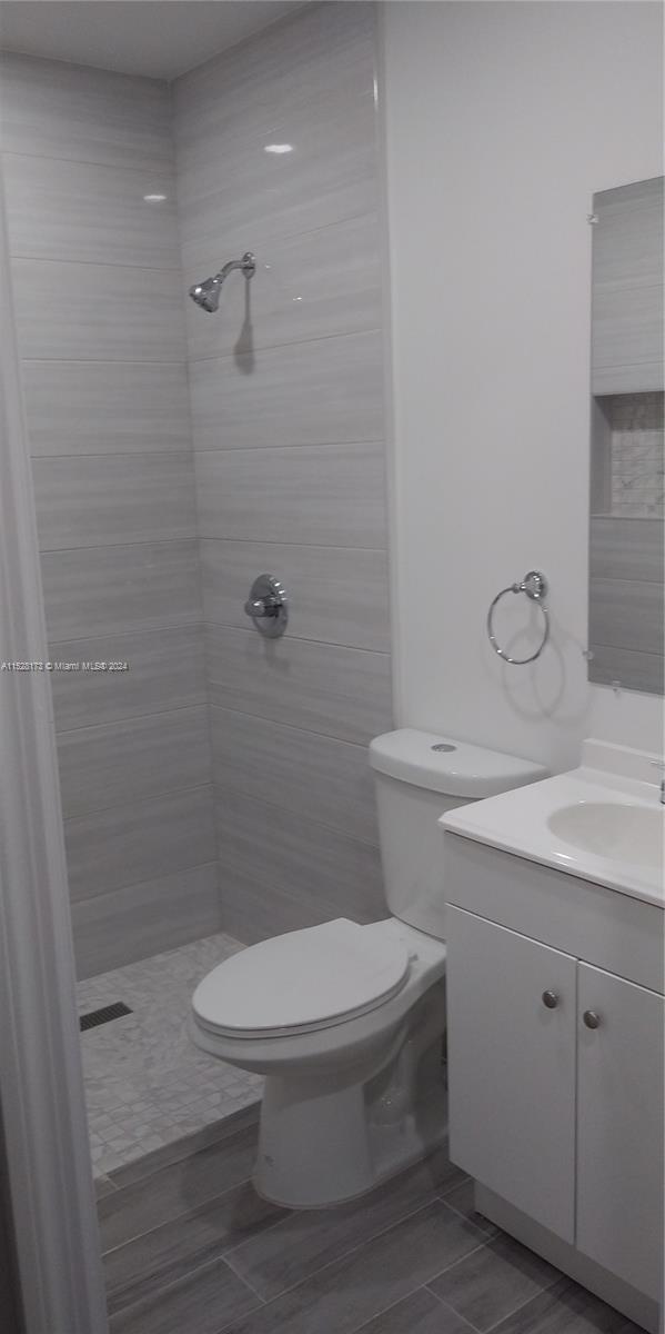 WESTWOOD LAKE 2ND ADDN - Residential Lease
