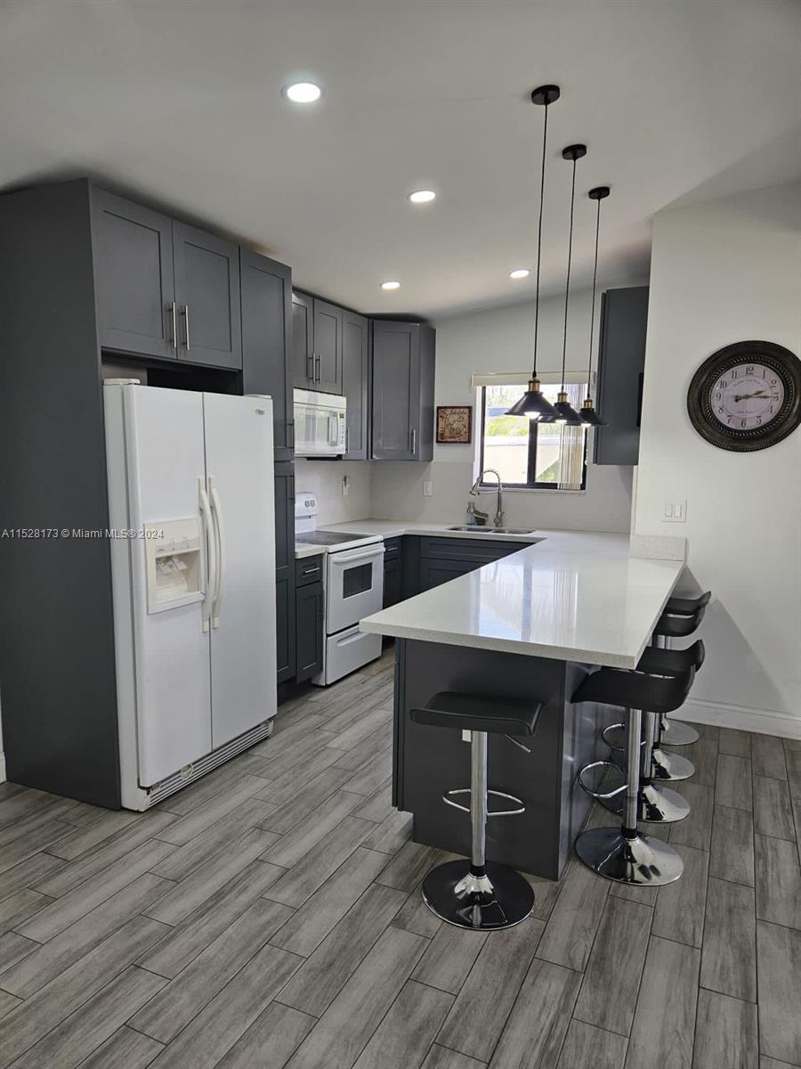 WESTWOOD LAKE 2ND ADDN - Residential Lease