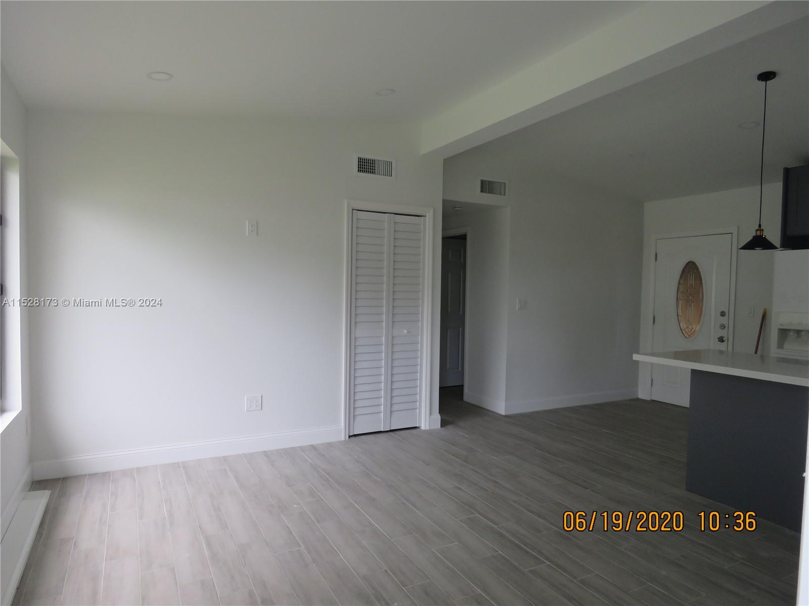 WESTWOOD LAKE 2ND ADDN - Residential Lease