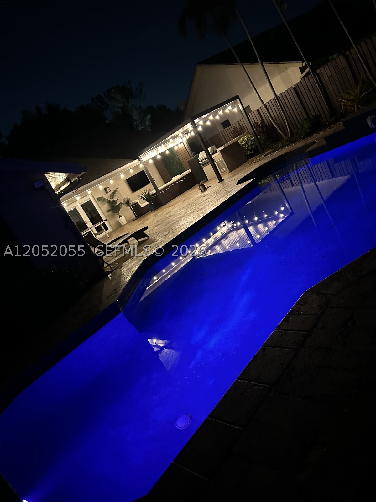 COUNTRY ADDRESS - Residential