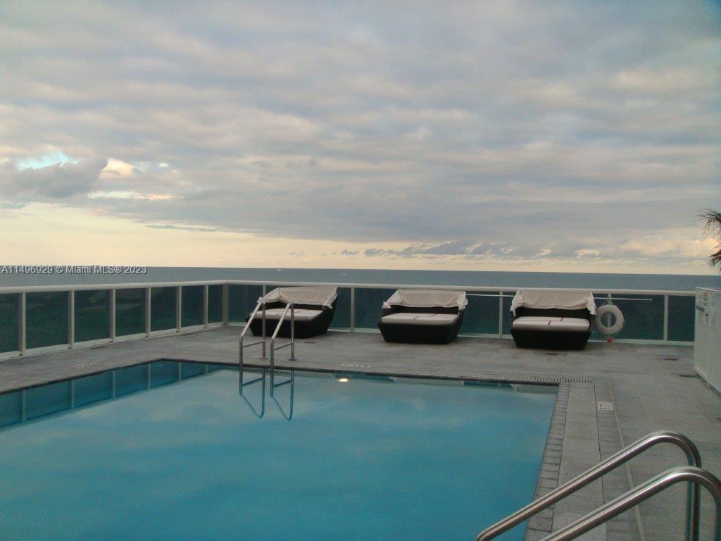 TDR TOWER III CONDO - Residential
