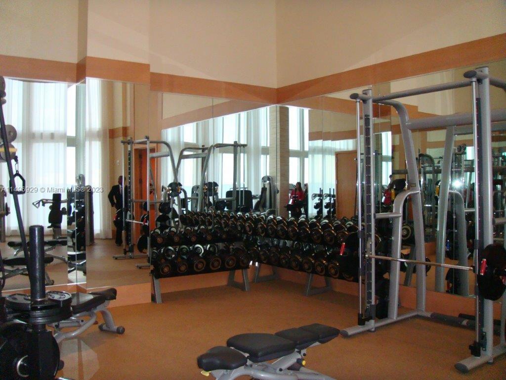 TDR TOWER III CONDO - Residential