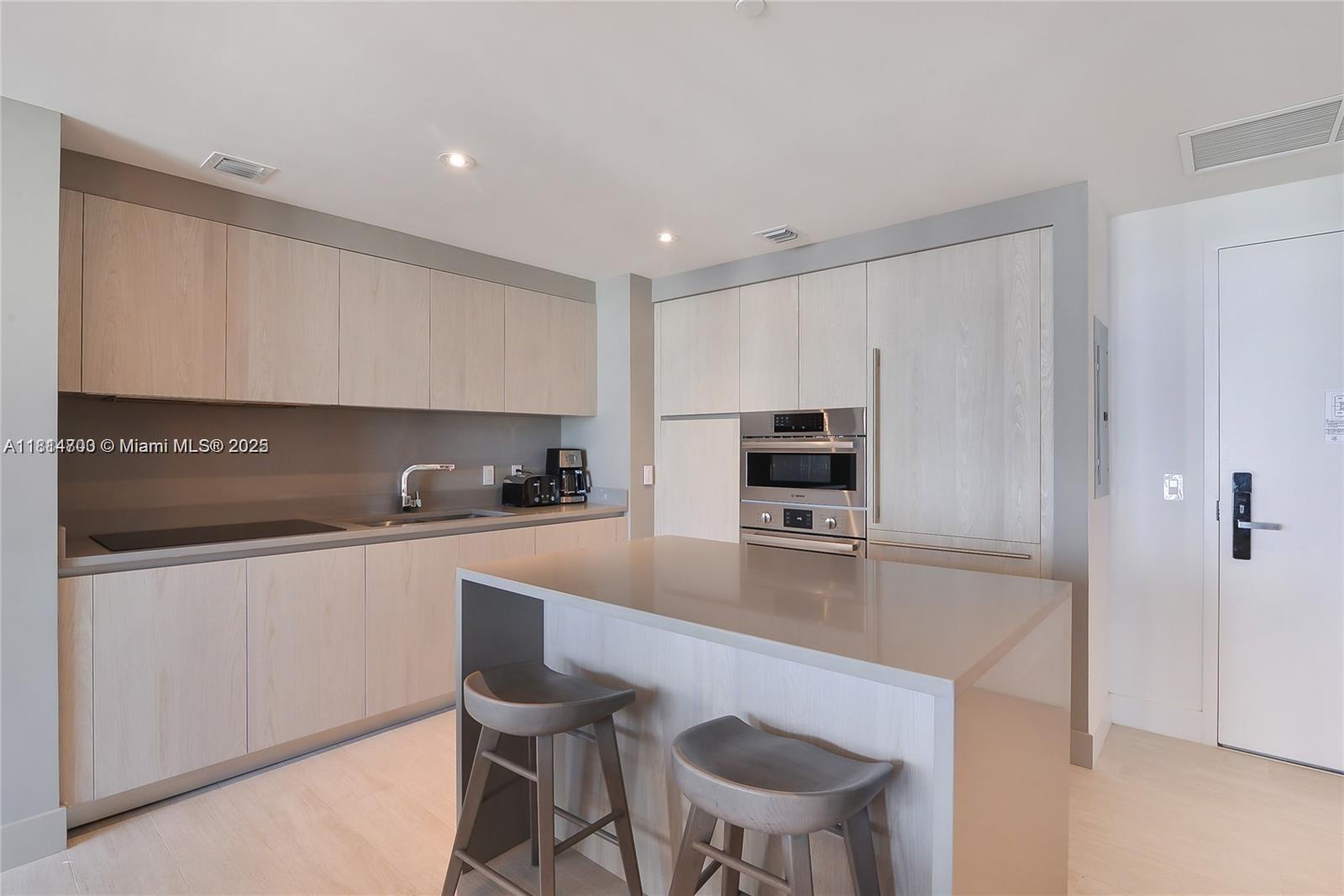 Hyde Beach House - Residential