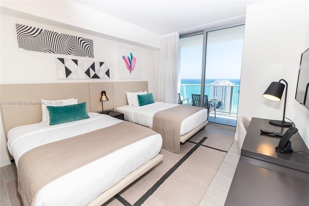 Hyde Beach House - Residential
