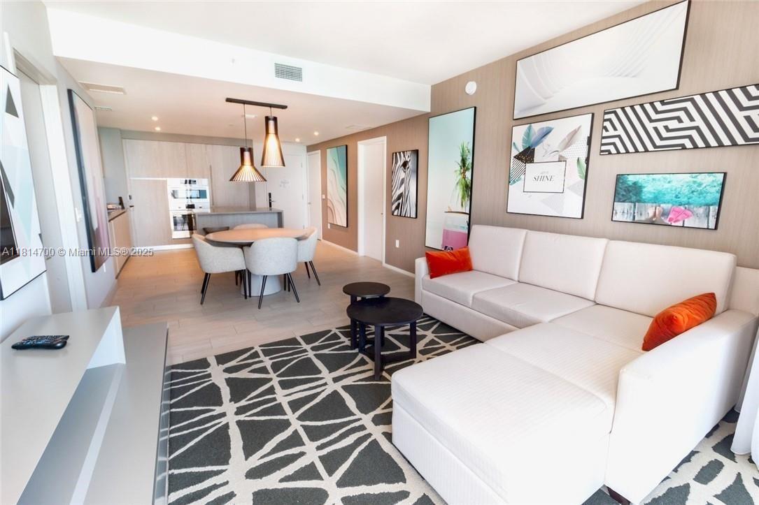 Hyde Beach House - Residential