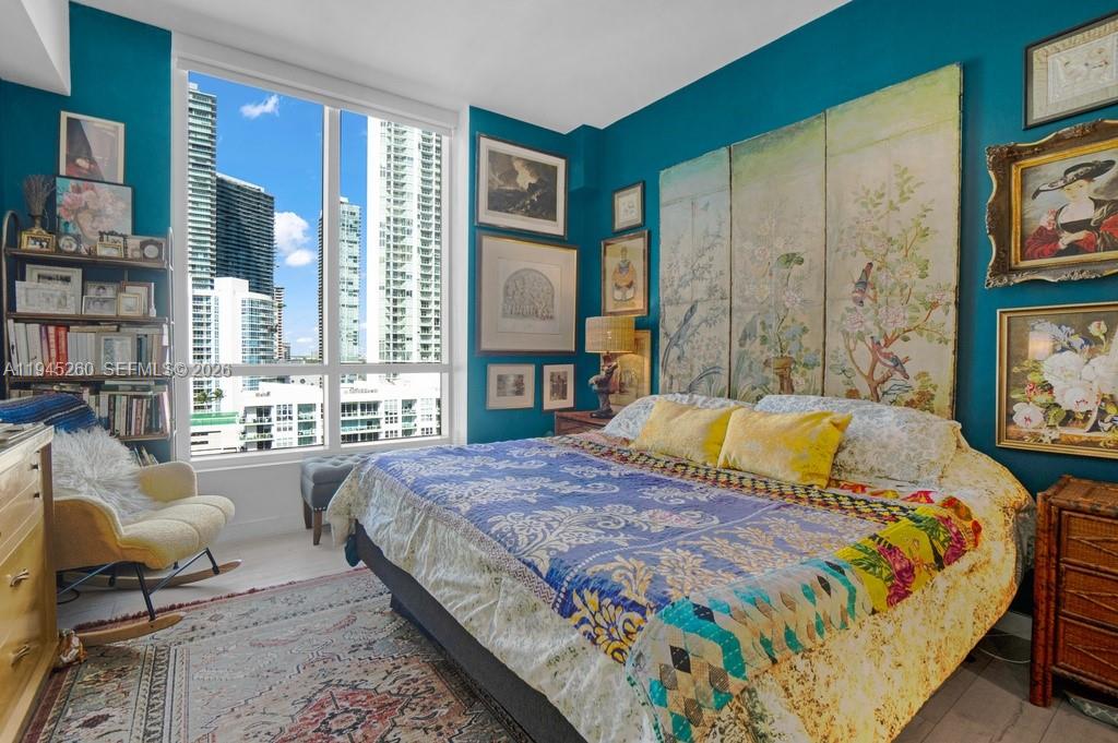 THE CRIMSON CONDO - Residential