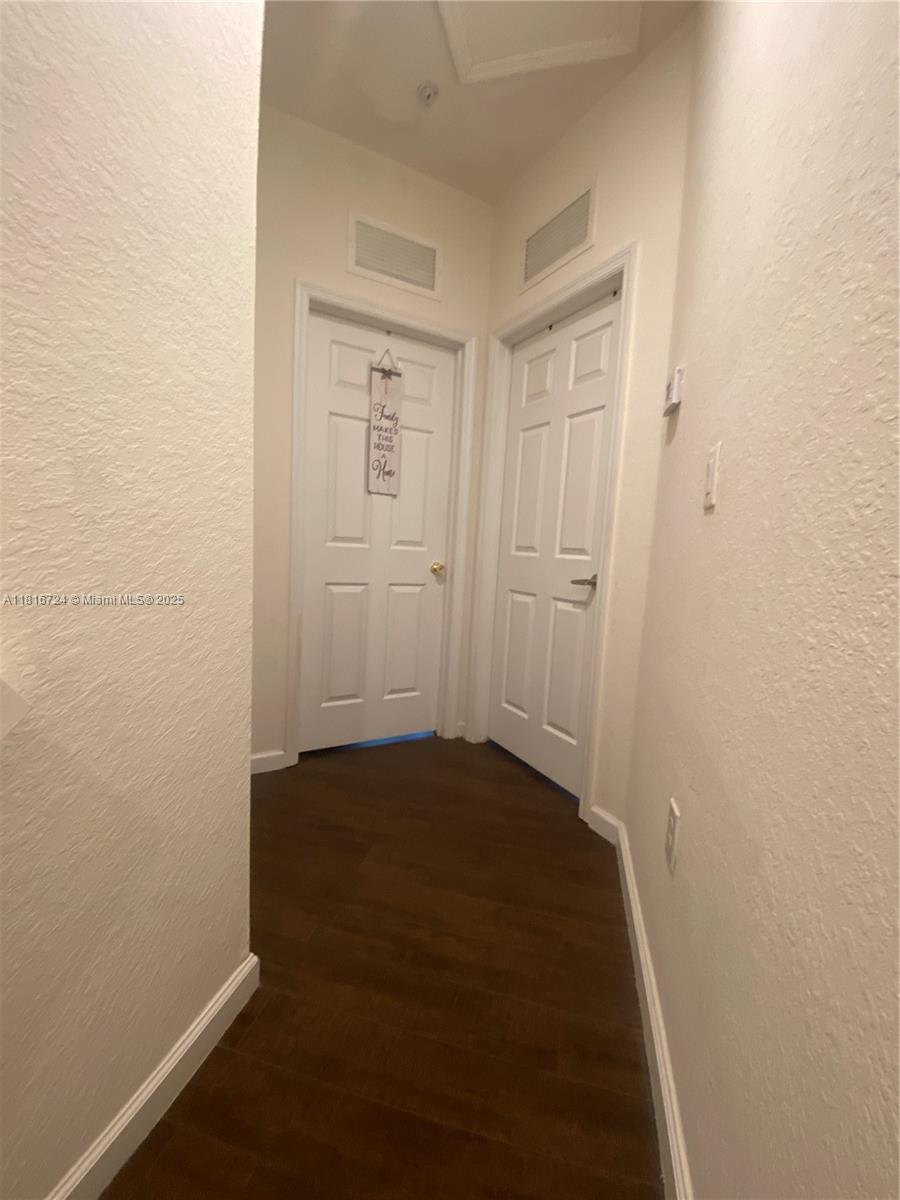 ST MORITZ AT DORAL CONDO - Residential