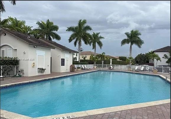 ST MORITZ AT DORAL CONDO - Residential