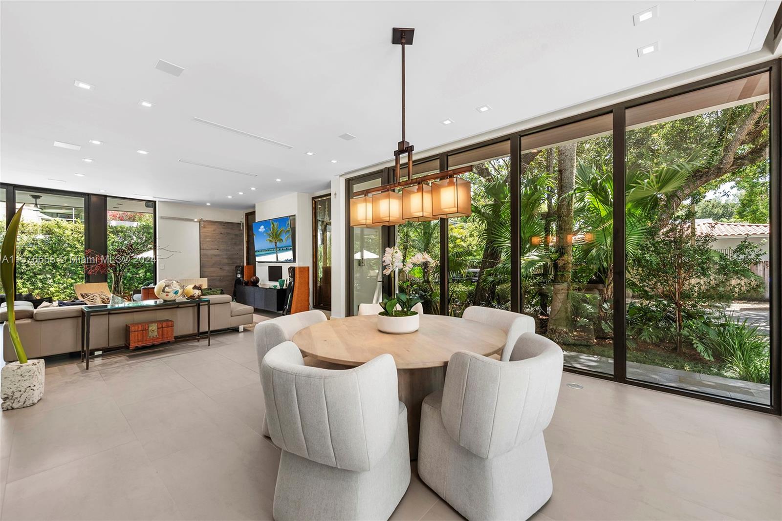 HARDING GROVE OAK - Residential