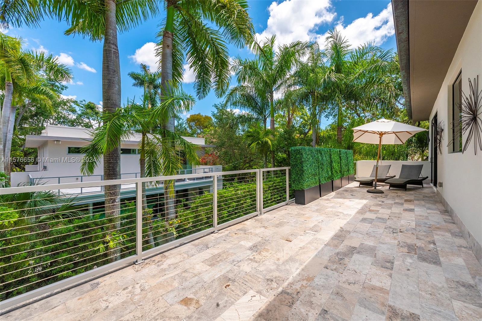 HARDING GROVE OAK - Residential
