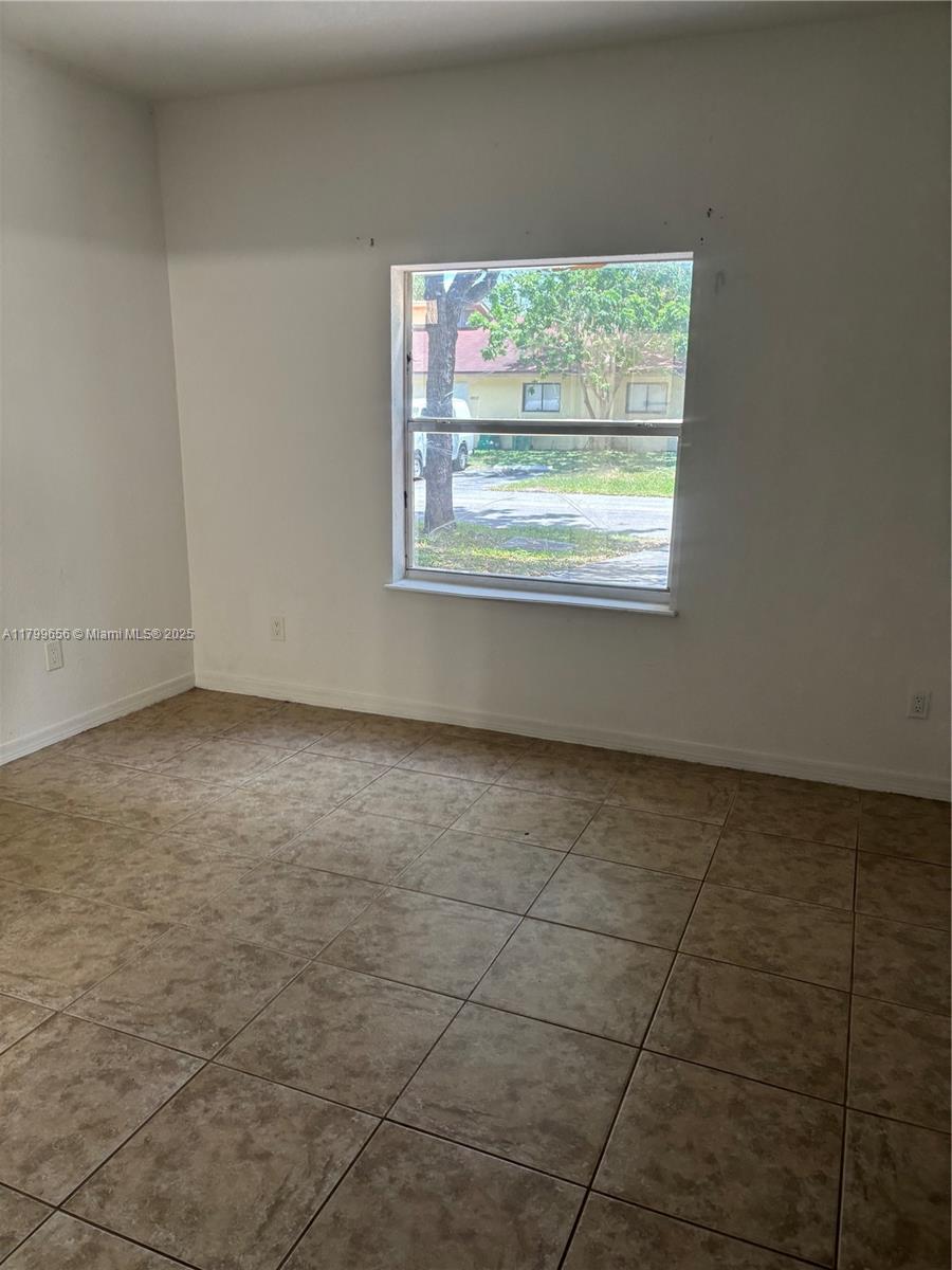 WATERSIDE TOWNHOMES SEC 4 - Residential Lease