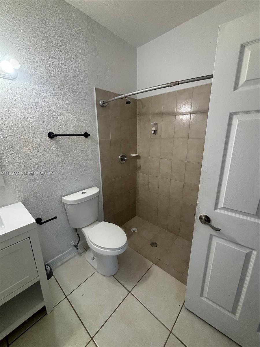 WATERSIDE TOWNHOMES SEC 4 - Residential Lease