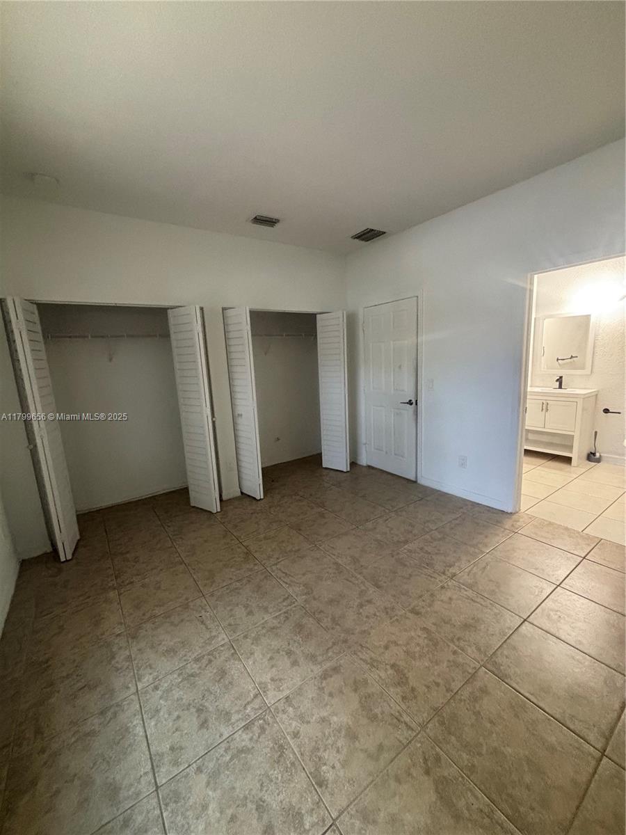 WATERSIDE TOWNHOMES SEC 4 - Residential Lease