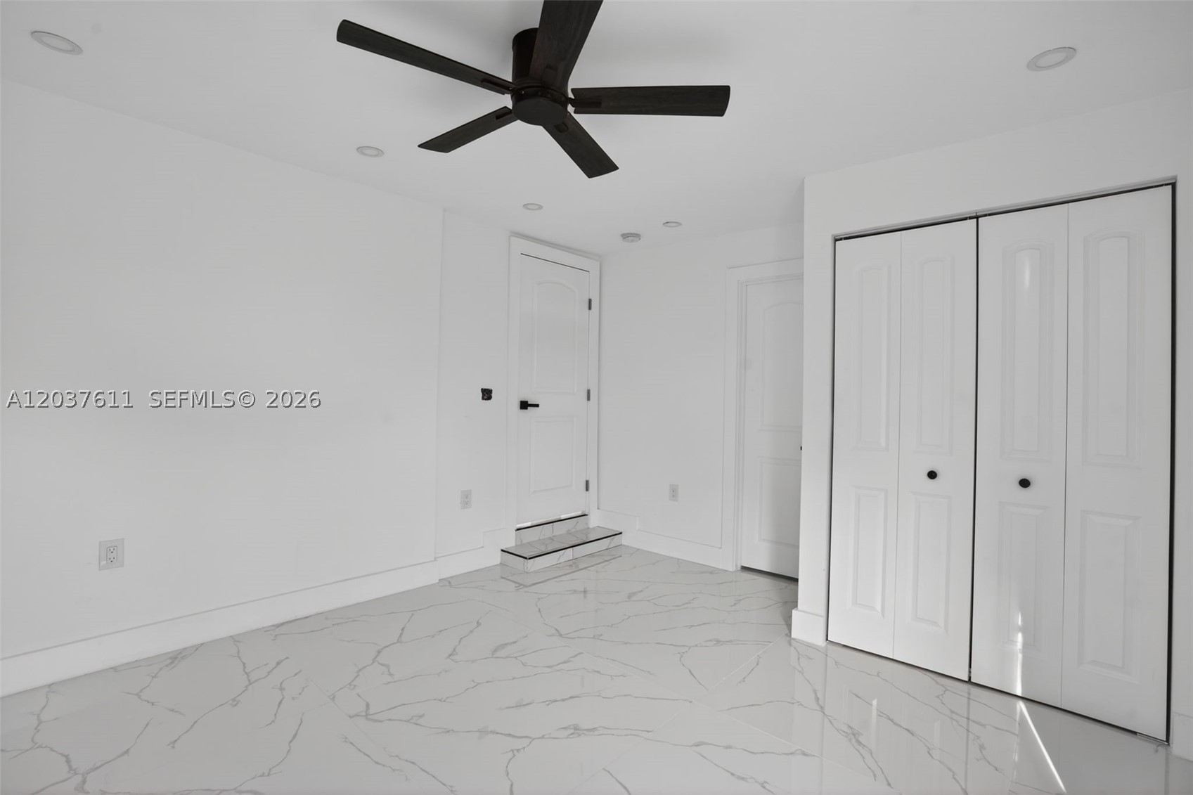 OAKLAWN SUB - Residential Lease