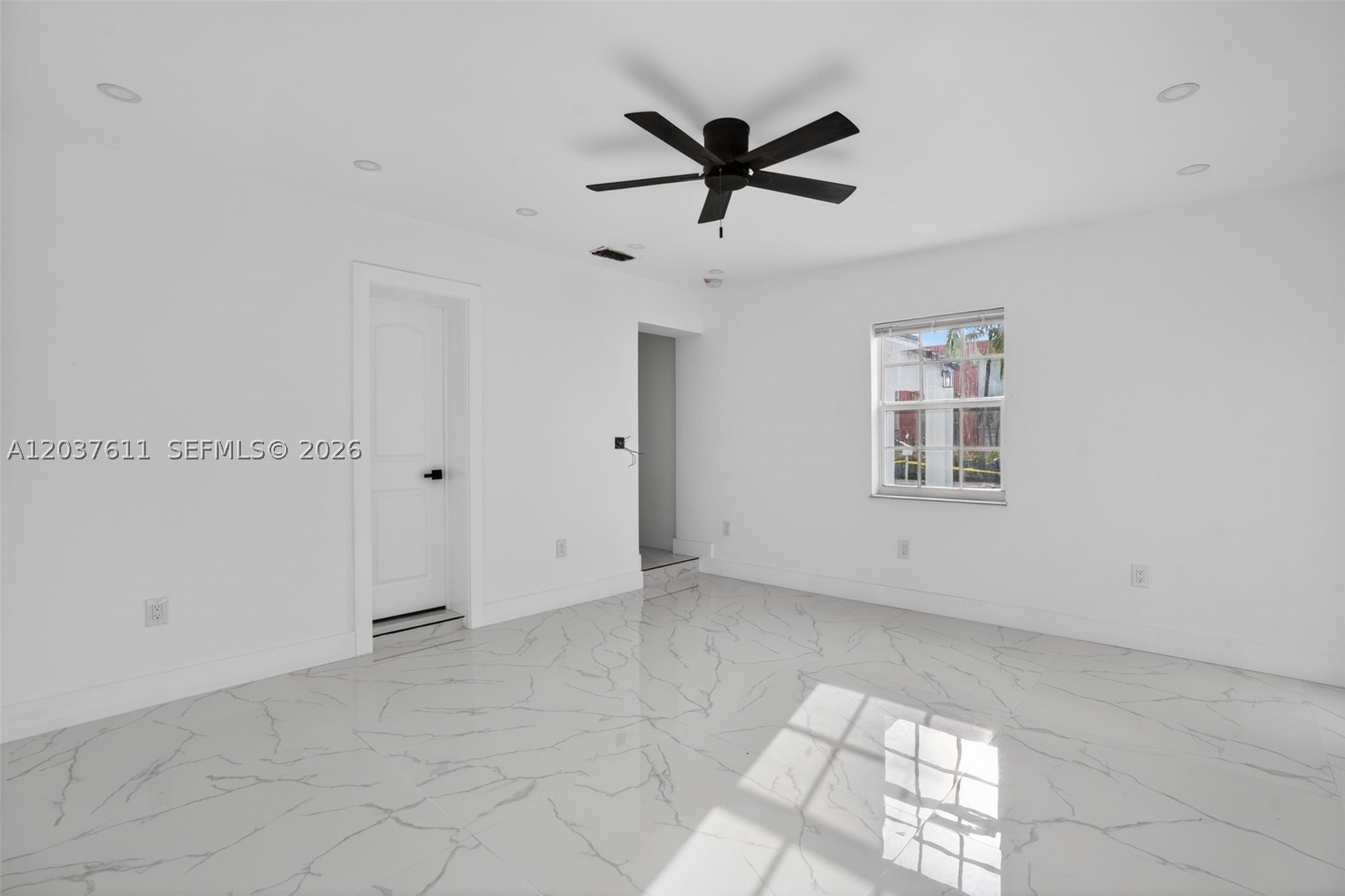 OAKLAWN SUB - Residential Lease