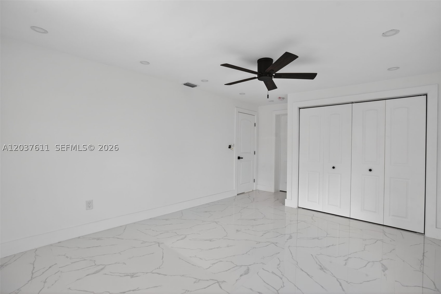 OAKLAWN SUB - Residential Lease